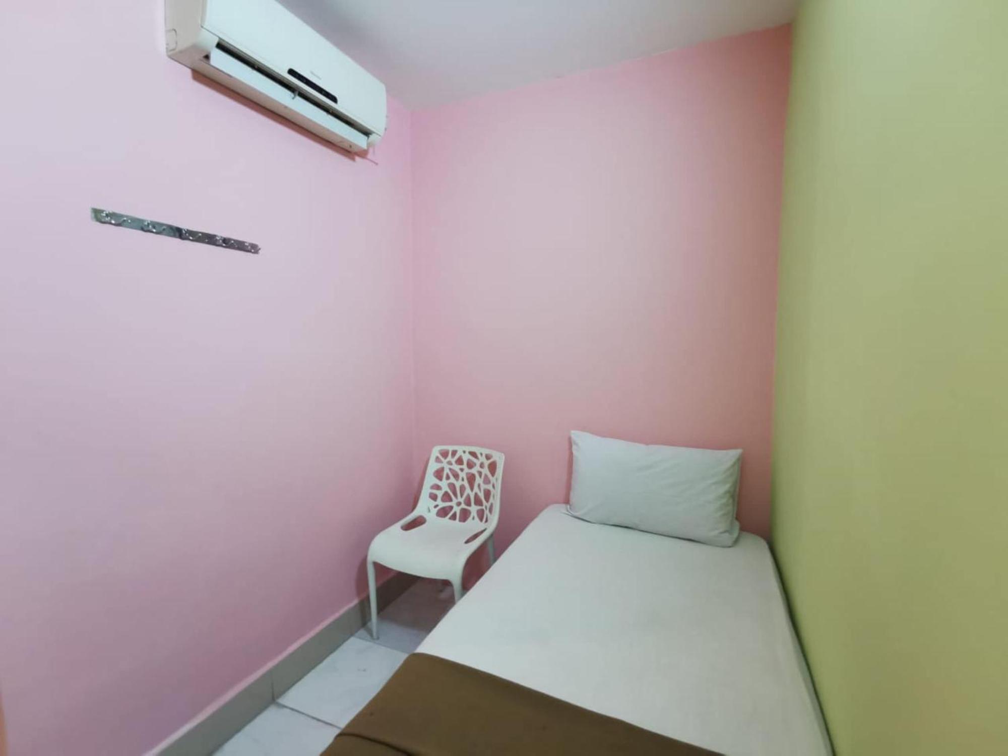ג'והור בהרו Super Oyo 90086 My Seven Days Inn מראה חיצוני תמונה