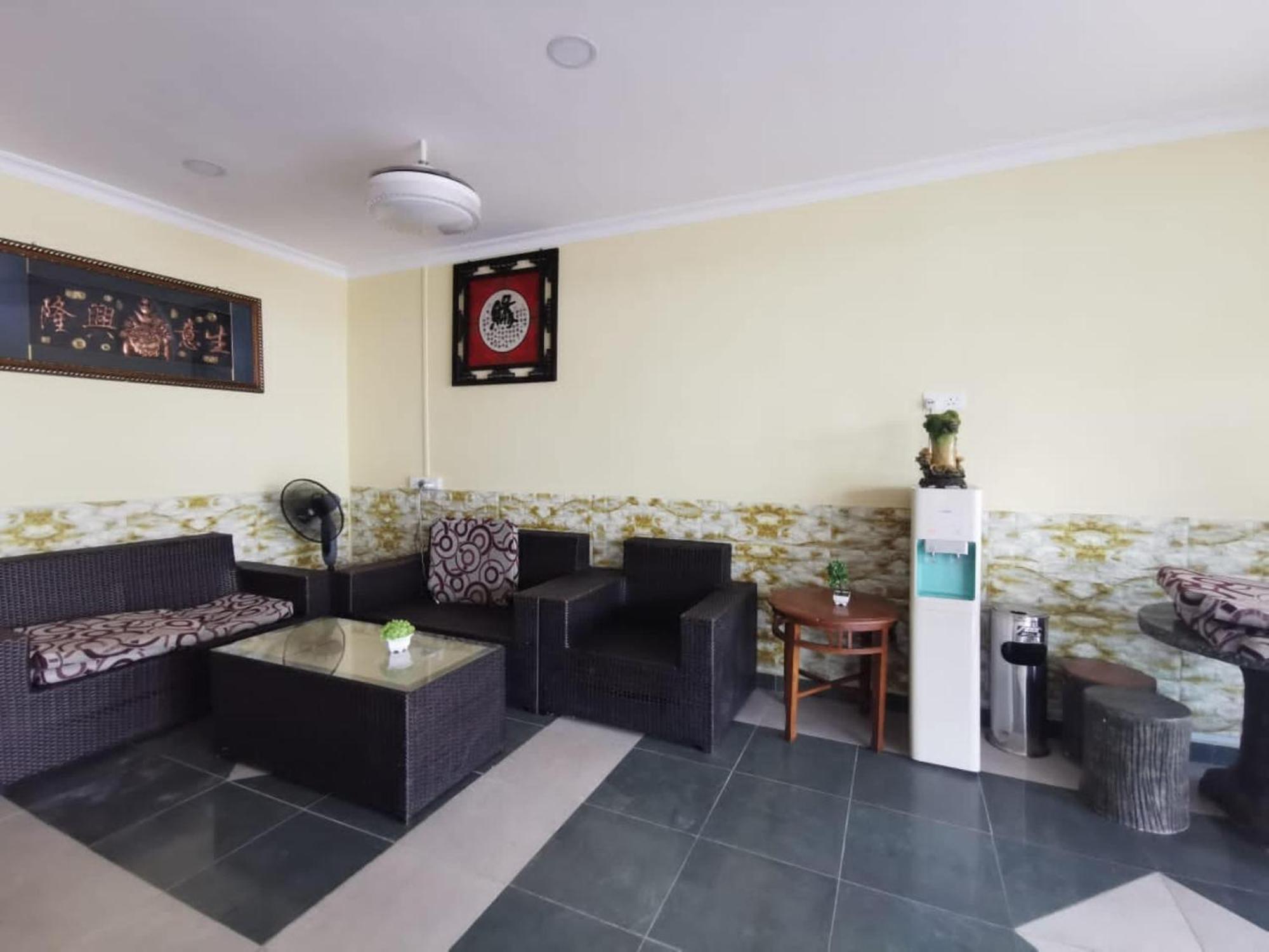 ג'והור בהרו Super Oyo 90086 My Seven Days Inn מראה חיצוני תמונה